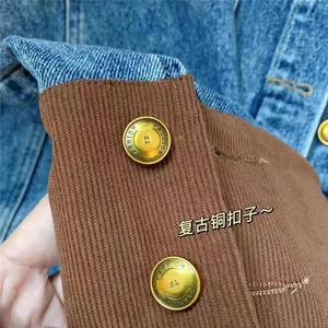 【秋款新品】拼接铜扣设计牛仔外套图片
