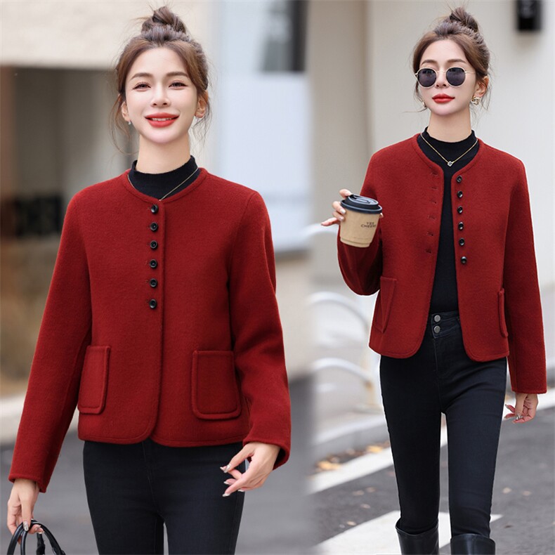轻奢国风羽绒服女冬季2024年新款时尚洋气宽松复古撞色新中式外套,女装双面呢大衣,衣之秀