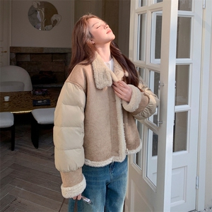 卡其色皮毛一体羽绒服女冬超火好看高级小众独特漂亮短款加厚外套图片