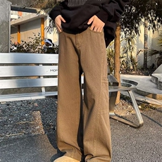 深咖色