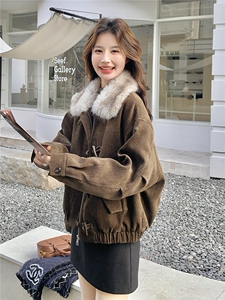 复古毛领派克羽绒服女冬短款小个子牛角扣加厚白鸭绒内胆毛呢外套图片