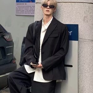 2025春秋季西装外套男韩版高级感西服简约帅气韩系上衣潮,中年女秋装搭配图片大全图片