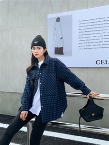 9958款拼接羊毛面料可以外穿还可以配马甲图片