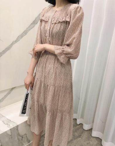 新款连衣裙，女装连衣裙，亮金金