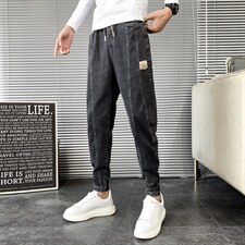 2025年秋季新品牛仔裤男士韩版修身束脚裤潮牌男士休闲裤长裤，男装牛仔裤，电商A327