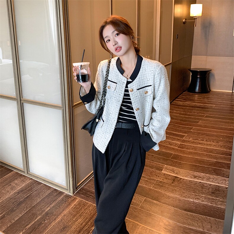 2023年秋季新款小香风外套82379-P135-K188,女装短外套,辉之琳