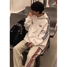 白灰色