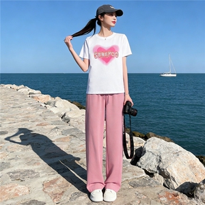 女夏新款韩版运动休闲套装圆领爱心印花镶钻T恤粉色阔腿裤两件套图片