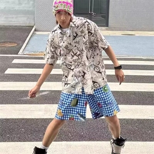 美式复古休闲小众格子水果满印短裤男女款夏季宽松沙滩裤五分裤图片