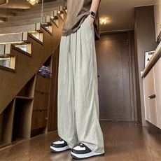 灰绿色