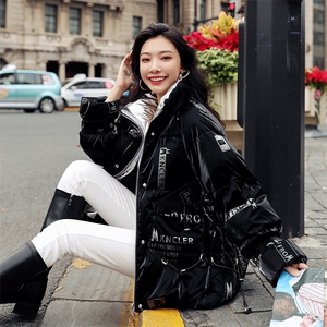 时尚保暖女士亮面印花字母羽绒服 冬季新款轻薄显瘦外套图片