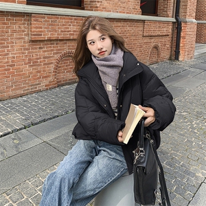 2023年冬季90白鸭绒羽绒服短款外套女图片