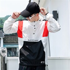白色