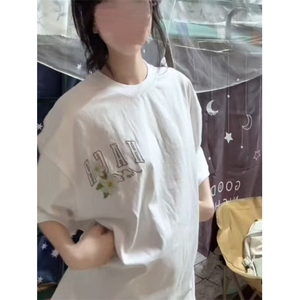 H0767-P35刺绣短袖t恤女夏季新款潮牌宽松上衣,紫色aj1怎么搭配男图片