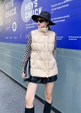 冬装习羽绒马甲客户多补单，女装马甲，A 億