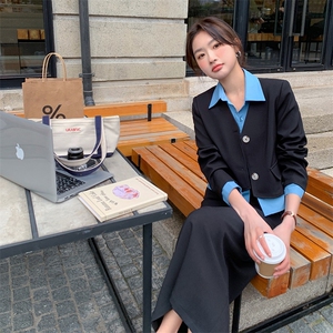 两件套裙子套装女2023春季新款韩版气质时尚衬衫拼接短款西装外套图片