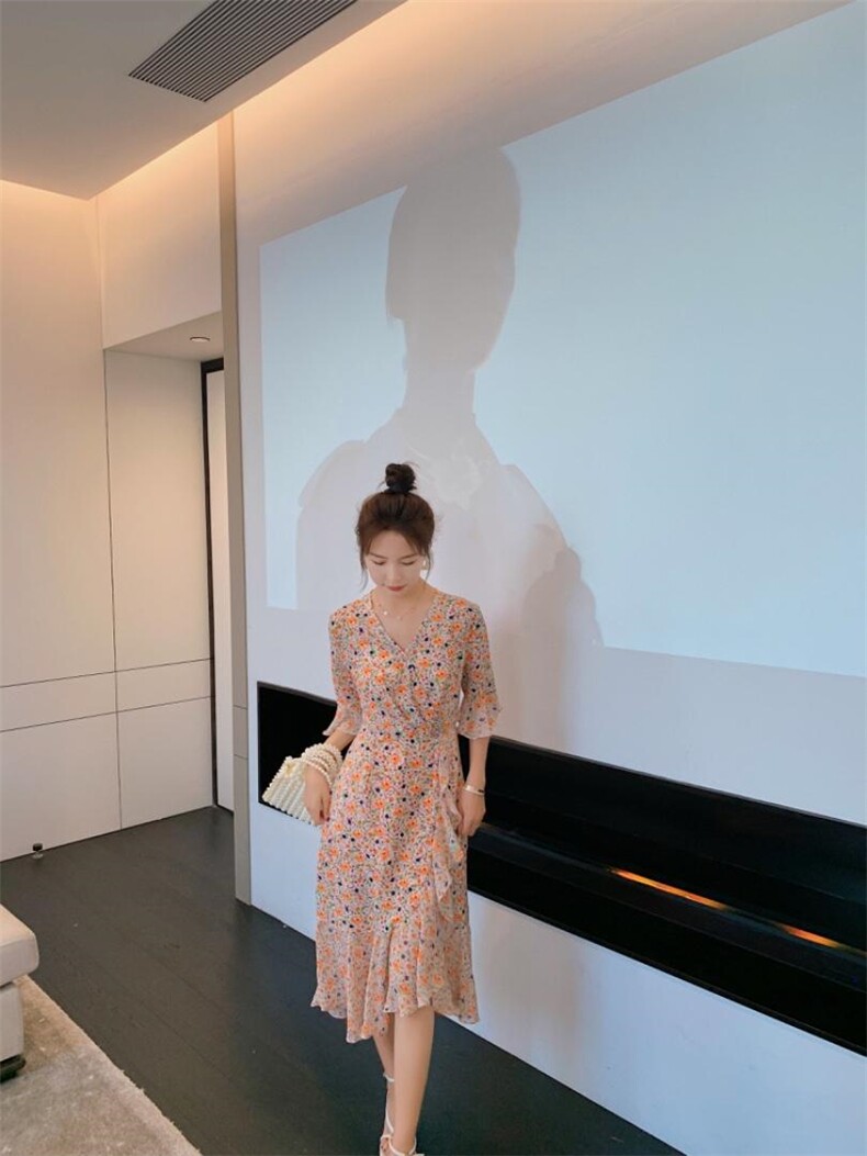 夏季新款连衣裙，女装连衣裙，早颜
