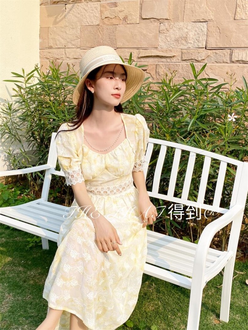 夏季刺绣花纹连衣裙，女装连衣裙，得到THETHAT