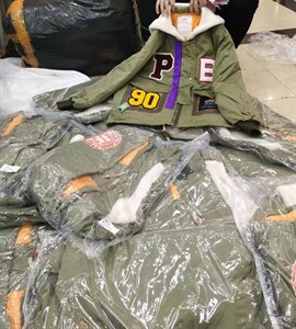 冬款羽绒服图片