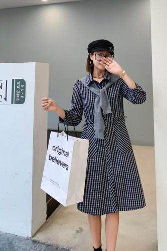 秋季新款披肩连衣裙，女装连衣裙，芯俪歌 芭绯