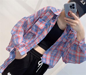 （现货）夏季新款格子压皱防晒衣图片