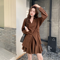 咖色套装裙女秋季2025新款法式复古小个子V领衬衣高腰短裙两件套，女装套装/套裙，2C108