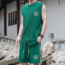 绿色