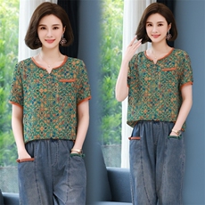 2024年夏季新款潮韩版休闲风碎花T恤女短袖气质减龄套头v领上衣服，女装T恤，简韵佳
