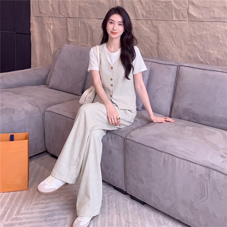 高级感休闲运动套装女春款圆领马甲上衣内搭白色T恤阔腿裤三件套,女装套装/套裙,江南