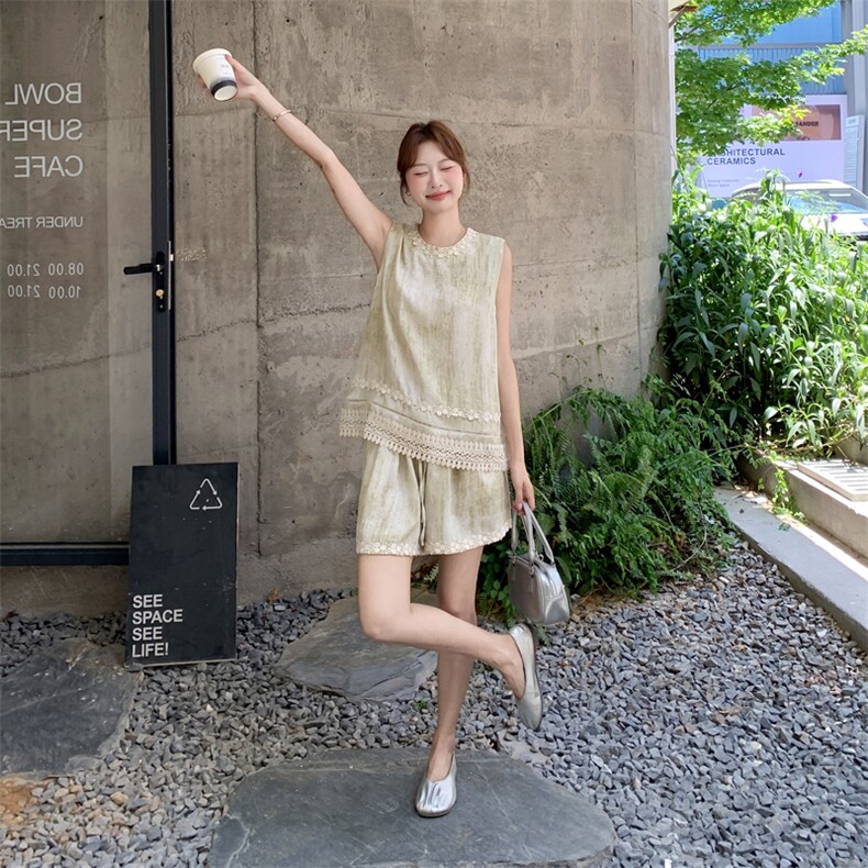 浅绿色刺绣背心套装女2025夏季新款法式高级感气质休闲短裤两件套,女装套装/套裙,2C266