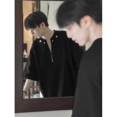黑色