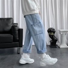 浅蓝色