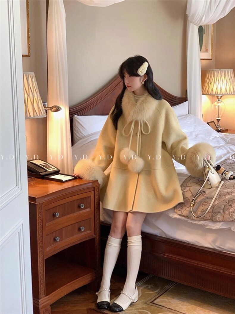 富家千金风高奢大衣重工羊毛狐狸毛双面呢温柔奢华外套,女装双面呢大衣,依嘟服饰