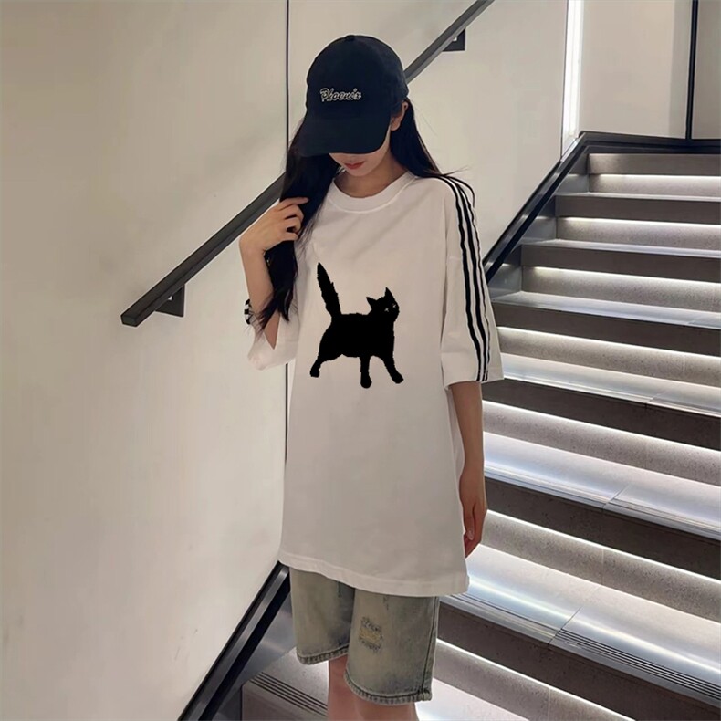 抖音得物高品质二开240克宽松纯棉美式潮牌三条杠织带短袖T恤图片