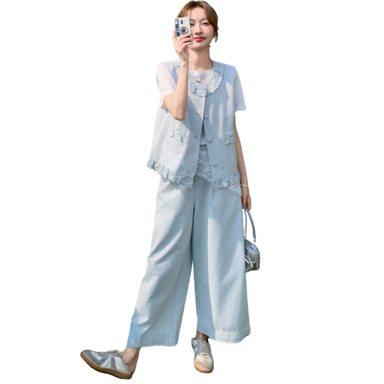浅蓝色气质淡人套装女夏季2025新款时尚蕾丝马甲T恤阔腿裤三件套,女装套装/套裙,帛锦泉