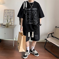 黑色