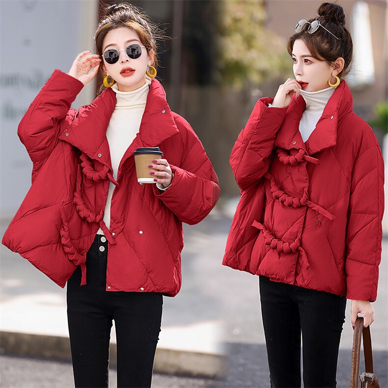 2024现货新款90白鸭绒复古潮扭结盘扣短款羽绒服，女装羽绒服，魅家