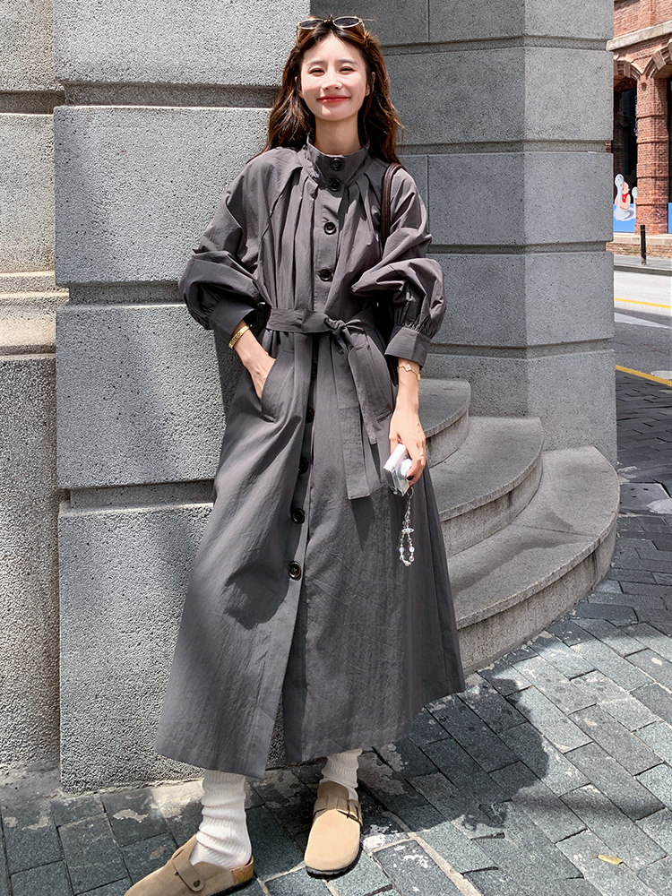 复古氛围立领压褶腰带风衣外套女2025春秋季新款显瘦气质长款外套,女装风衣,纯色衣恋