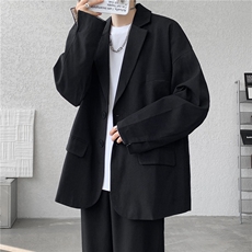 黑色