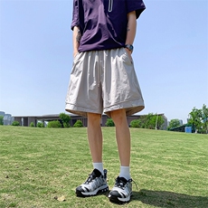 米白色