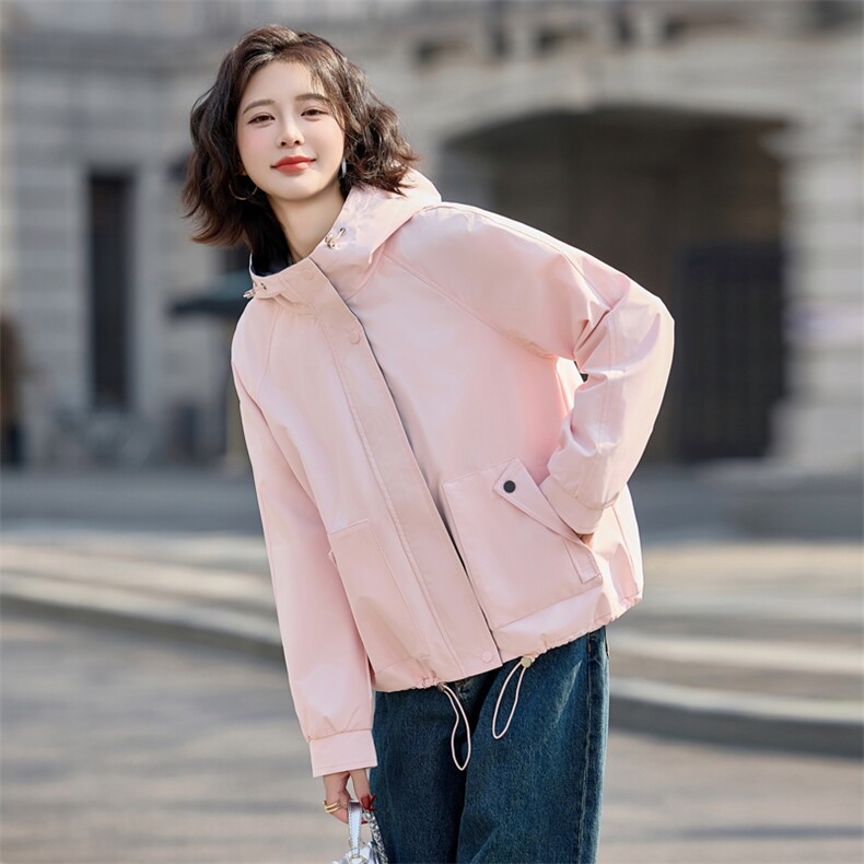 2025春秋新款小个子宽松休闲气质百搭粉色连帽工装冲锋衣外套女,女装短外套,依路服饰