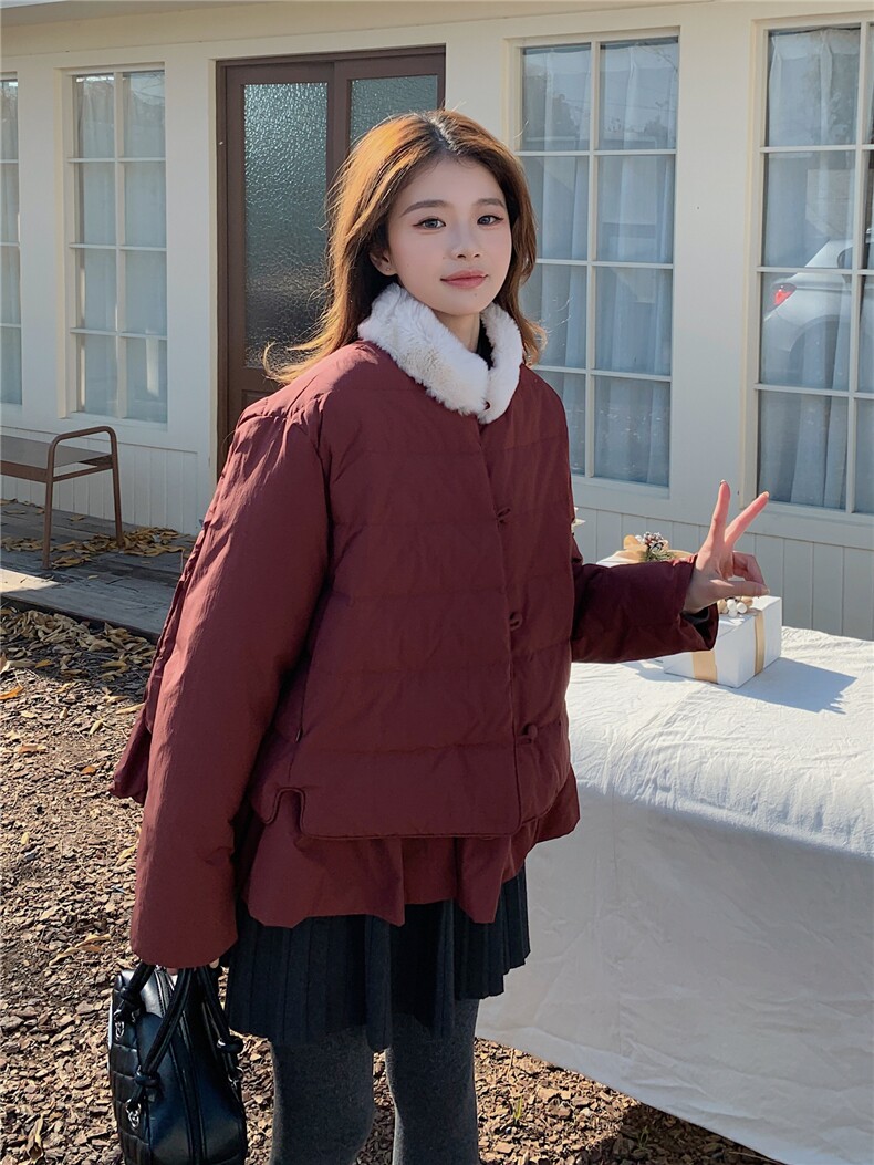 韩版短款羽绒服女2025冬季新款今年流行毛领收腰保暖外套酒红色,女装羽绒服,艾米莉亚