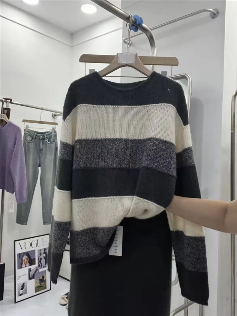 2025年秋季单件长袖套头通勤直筒型一字领反正针拼色，女装羊毛衫，圣旺供货