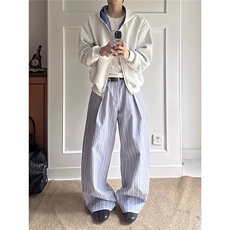 灰色