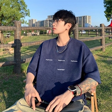 藏青色