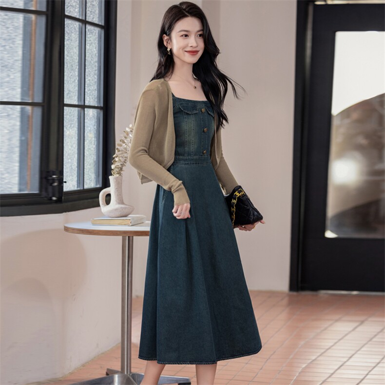 时尚撞色拼接牛仔吊带连衣裙女2025年新款小衫搭配长裙气质两件套,女装套装/套裙,艾贝斯