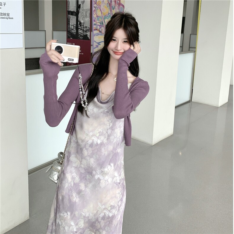 绝美气质感穿搭碎花吊带连衣裙配针织开衫女春秋超火好看长裙套装，女装连衣裙，维壹