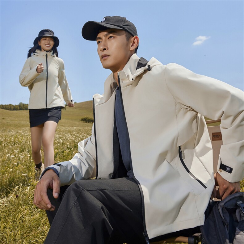 户外秋薄款冲锋衣女三合一可拆卸两件套防风防水登山服装男女同款，女装短外套，衫都服饰