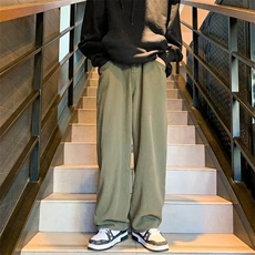 橄榄绿
