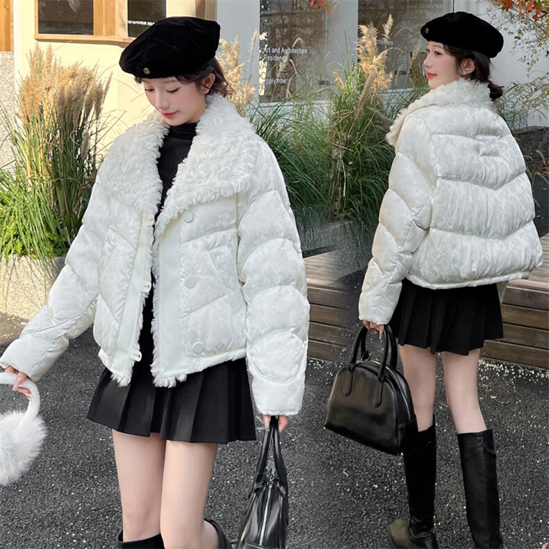 短款羽绒服女2024冬新款小个子今年流行漂亮灰色羊羔毛大翻领外套,女装羽绒服,瑶迪依秀